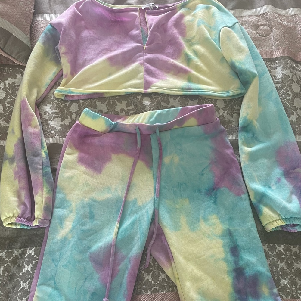 2 piece short set